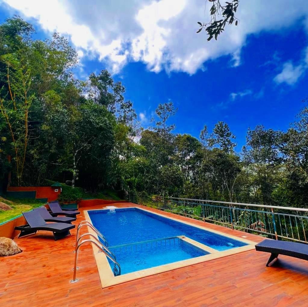 Bamboo Dale Resort, Munnar Zewnętrze zdjęcie